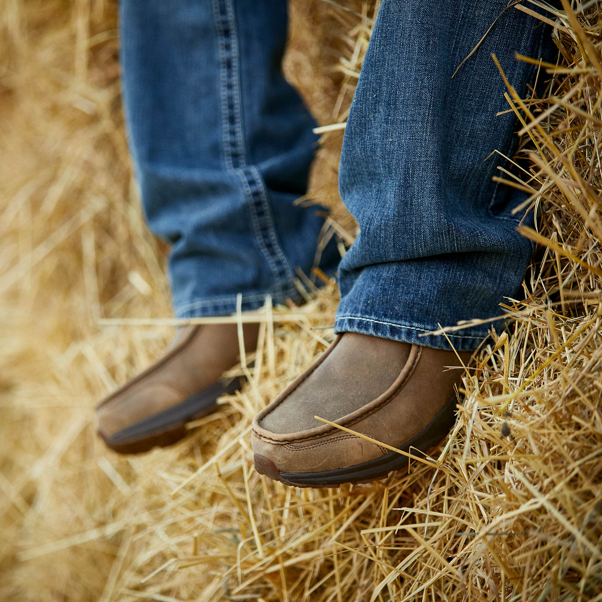 ariat men's brown spitfire bomber shoes